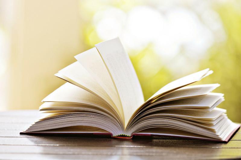 100 jańa oqýlyq: Jyl sońyna deiin 23 kitap aýdarylady