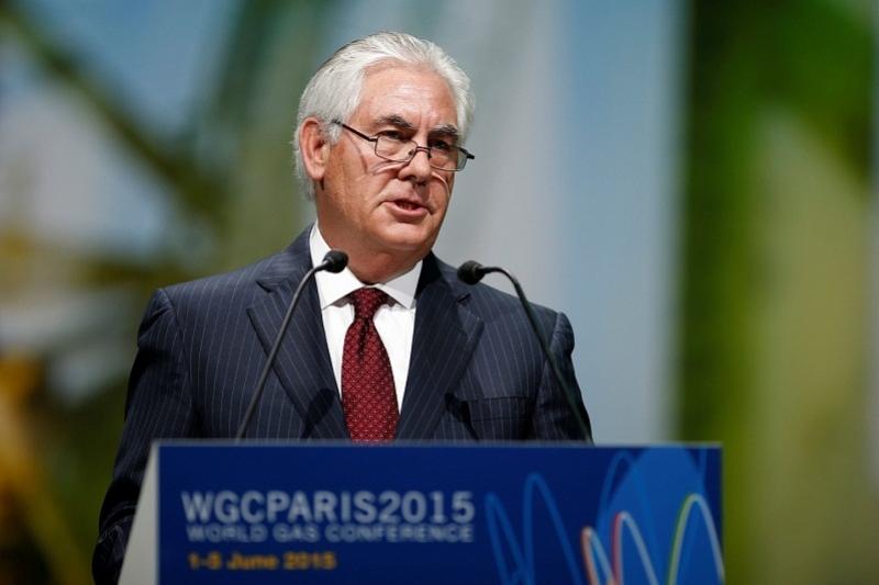 Exxon Mobil كومپانيياسىنىڭ باسشىسى تيللەرسون وتستاۆكاعا كەتەتٸنٸن ايتتى