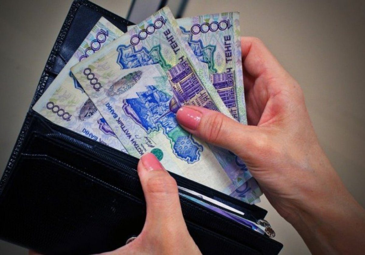 قازاقستاندا ناقتى جالاقى كٶلەمٸ قاتارىنان ٷشٸنشٸ جىل تٶمەندەدٸ