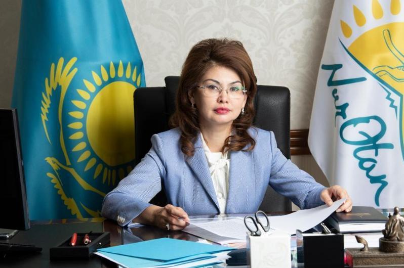 Аида Балаева «Хабар агенттігін 25 жылдық мерейтойымен құттықтады