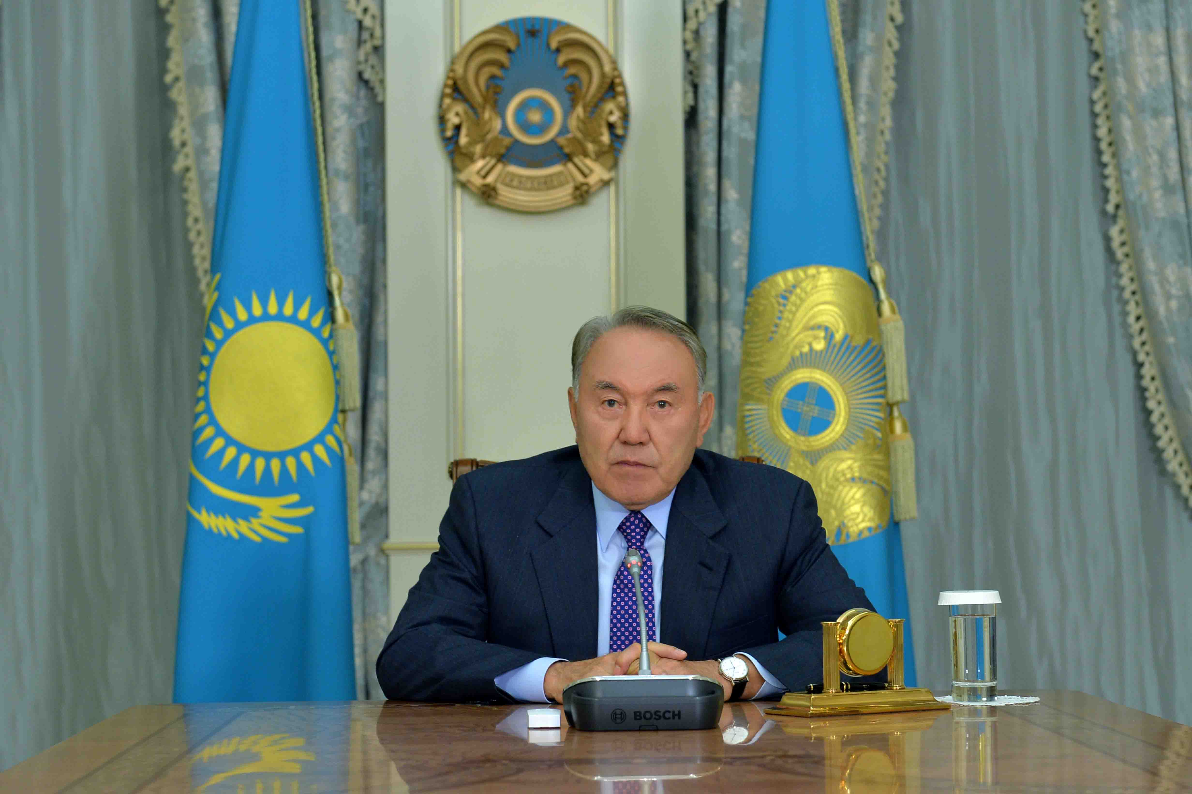 Назарбаев жатып ішер жалқауларға өз кеңесін берді