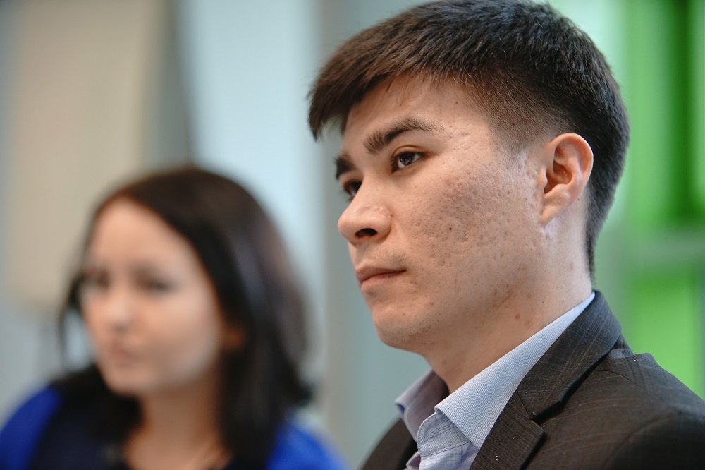 Aslan Qajenov: "Aspan degen asqabaqtyń turaǵy"