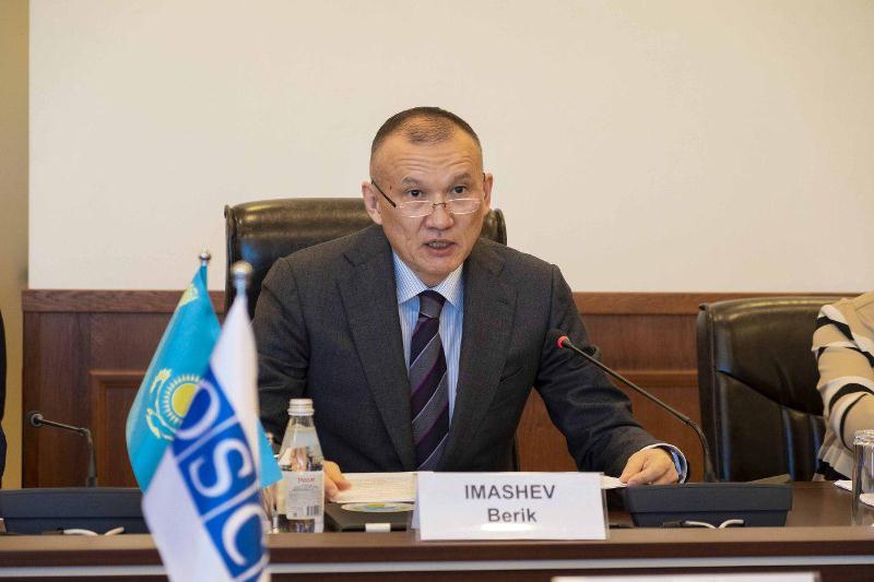 Орталық сайлау комиссиясының төрағасы ЕҚЫҰ/ДИАҚБ өкілдерімен кездесті