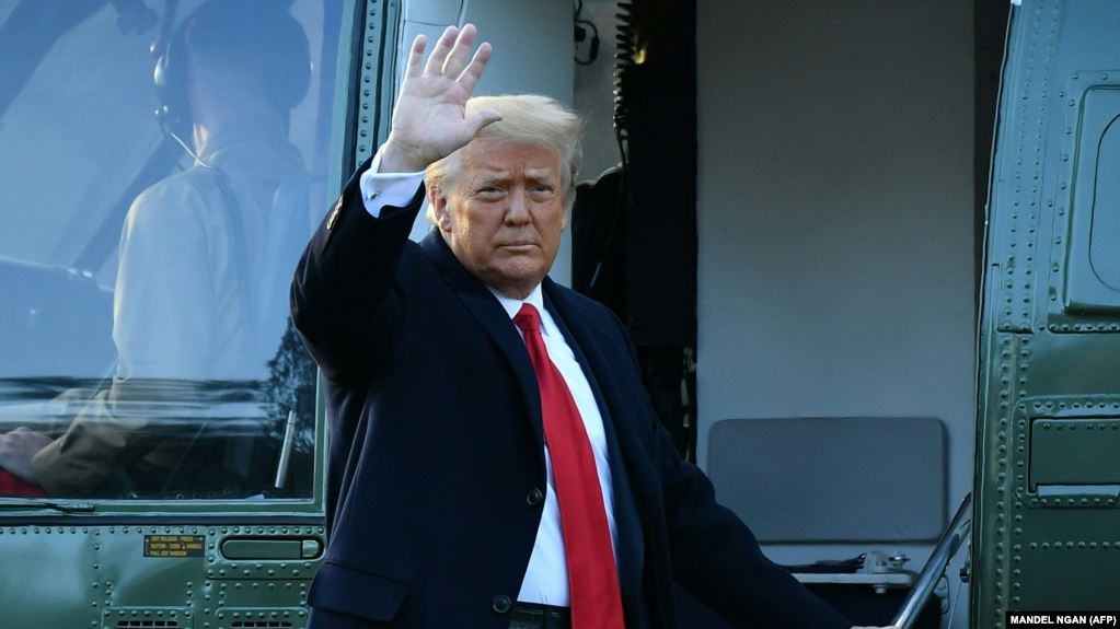 Дональд Трамп Ақ үйден кетті