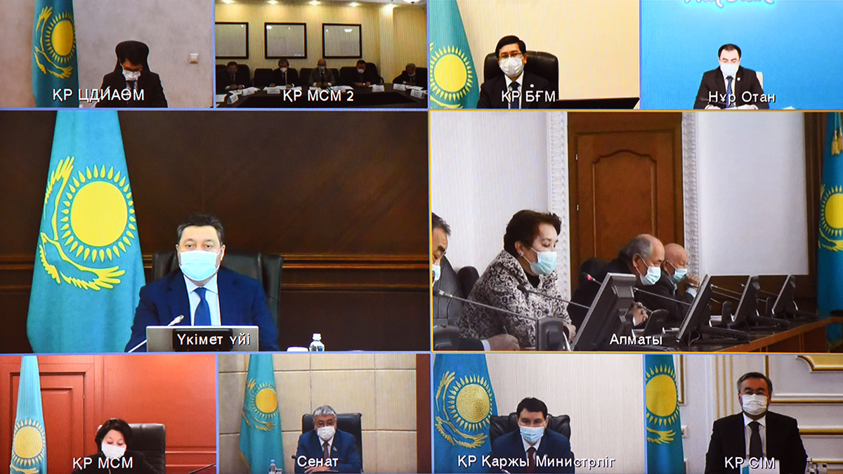 Latyn qarpindegi qazaq álipbiiniń jańa nusqasy tanystyryldy