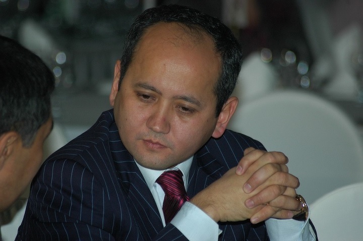 قر باس پروكۋراتۋراسى ەبٸليازوۆتى تۇتقىنداۋ شارالارىن جالعاستىرادى