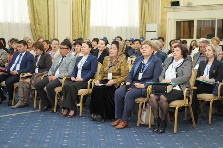 پاۆلوداردا مەدياتورلاردىڭ رەسپۋبليكالىق فورۋمى ٶتتٸ  