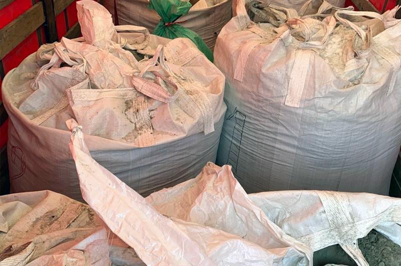 Құны 466 млн теңге болатын алтын кенін Ресейге апара жатқан жүргізуші ұсталды