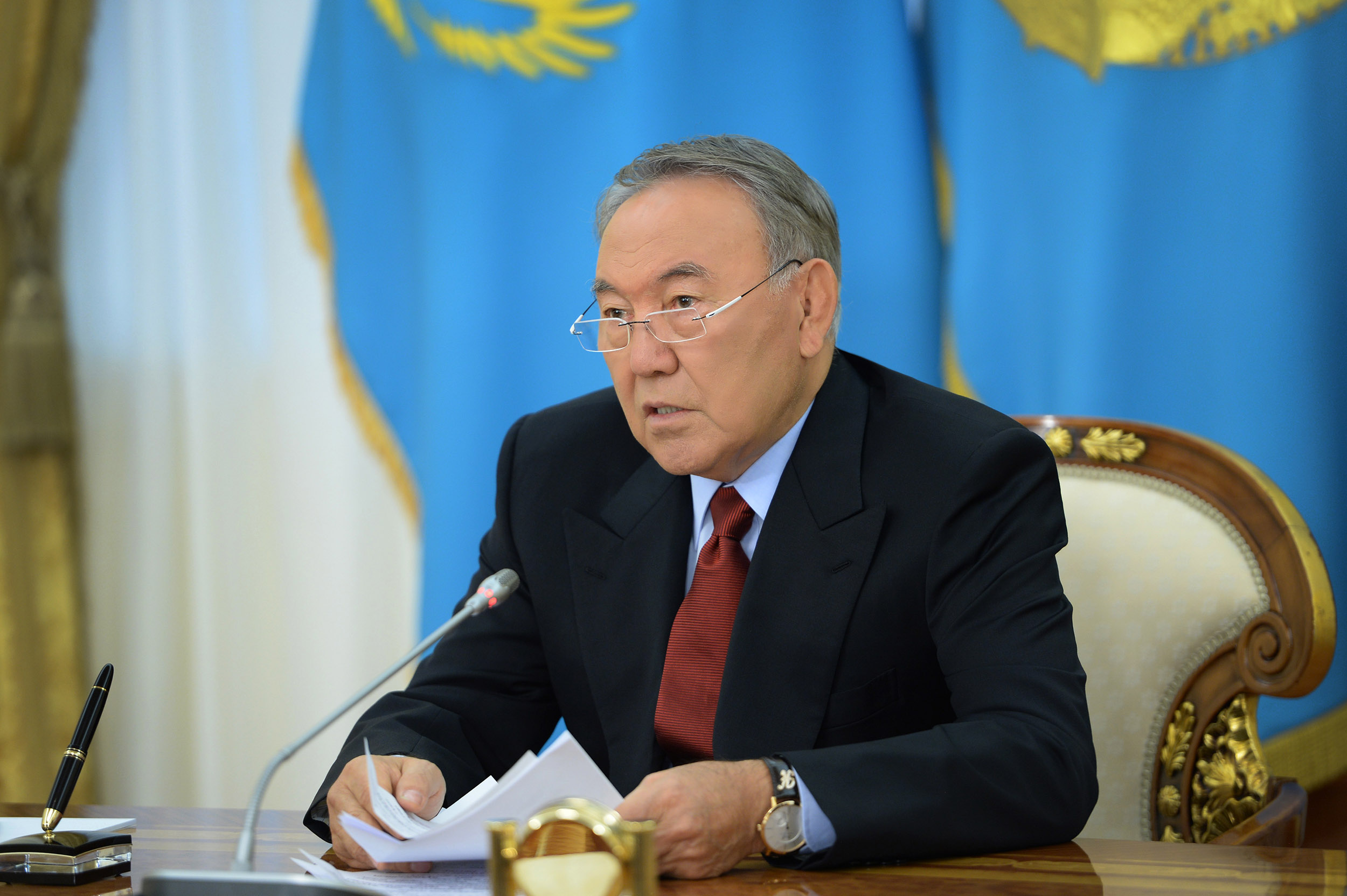 Nazarbaev jańa úkimet jaily: Aitarlyqtai ózgerister bolmaidy