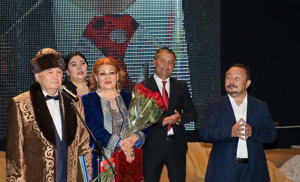 Svetqali Nurjan. Ei, esti jyr – eski jyr…