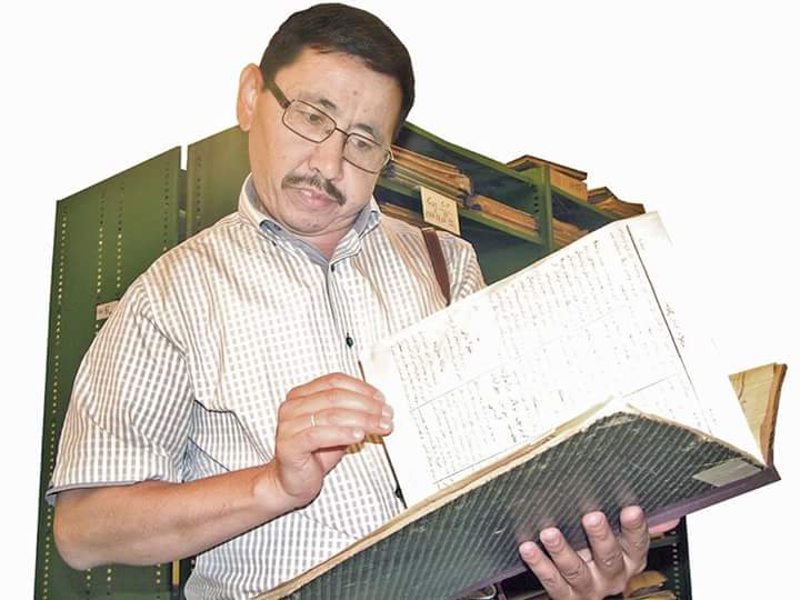 Otandy súiý týǵan jerge degen mahabattan bastalady