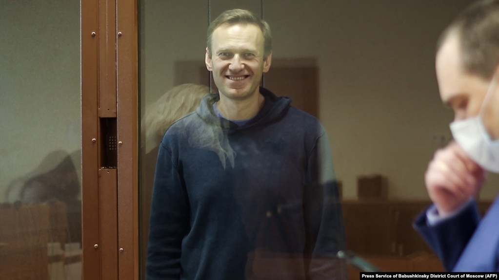 Навальныйды тергеу изоляторынан қашып кетуге бейімі барлар есебіне қойды