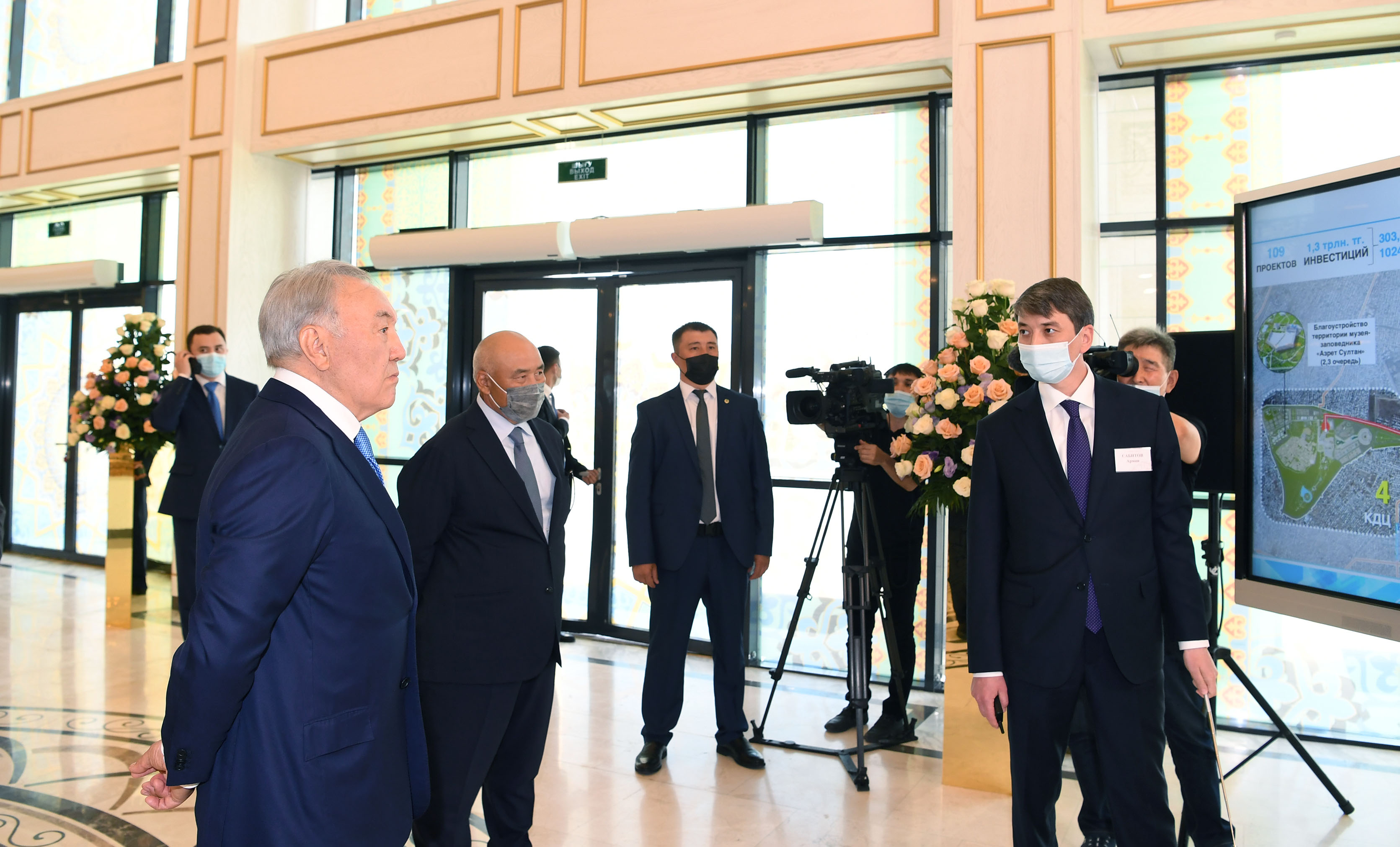 Нұрсұлтан Назарбаев Музыкалық драма театрдың ашылу рәсіміне қатысты
