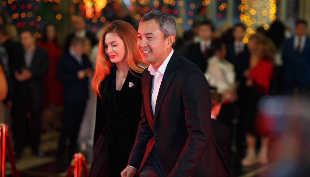 Ақан Сатаев пен Альмира Тұрсын бірге екенін Баян Алагөзова растады