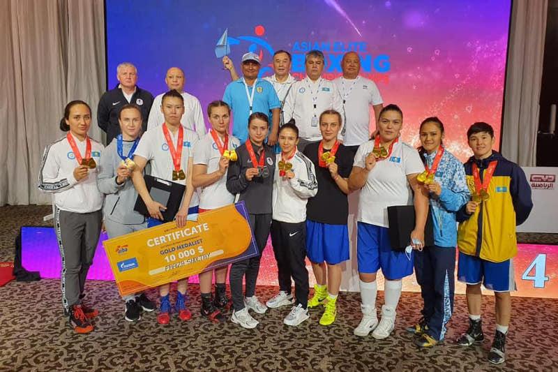 Президент Азия чемпионатында жеңіске жеткен боксшы қыздарды құттықтады