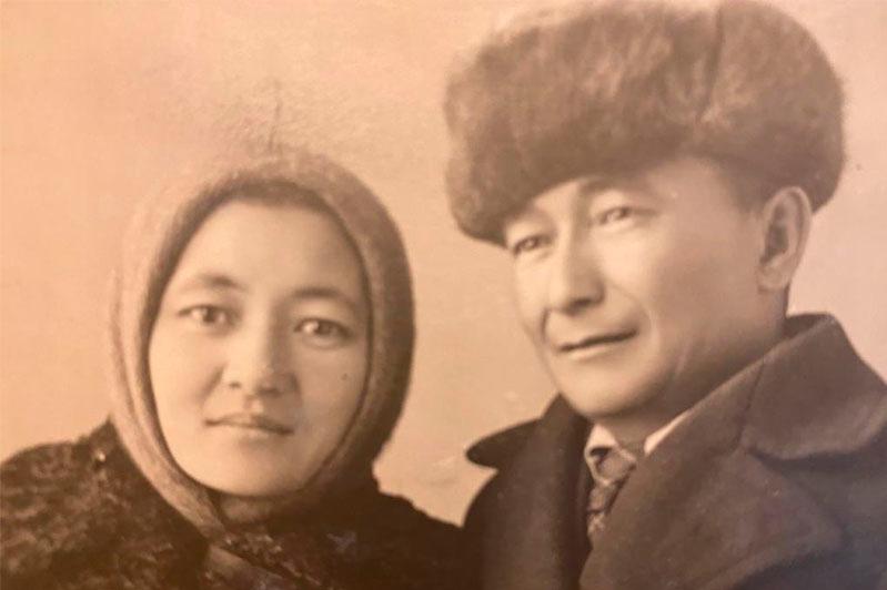 Qasym Amanjolovtyń sirek fotosýretteri men qujattary Ulttyq muraǵat qoryn tolyqtyrdy