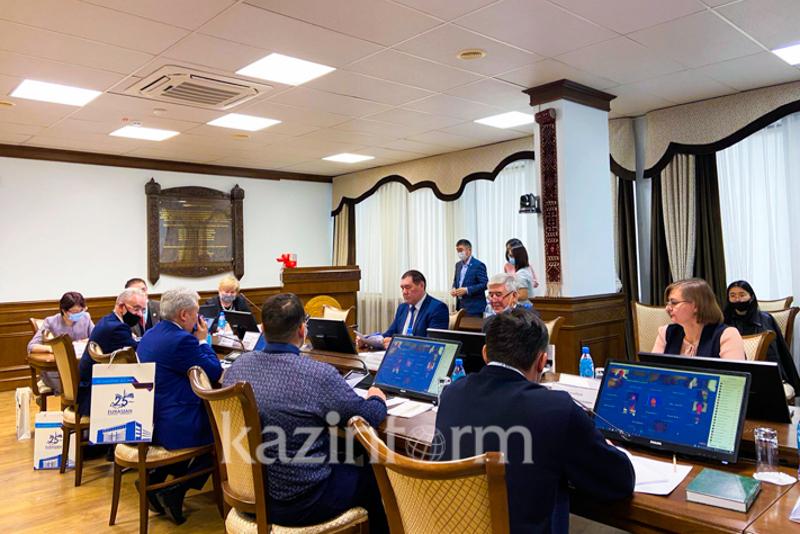 رەسەيلٸك تاريحشى ەليحان بٶكەيحانوۆتىڭ ناقتى قاي جىلى دٷنيەگە كەلگەنٸن ايتتى