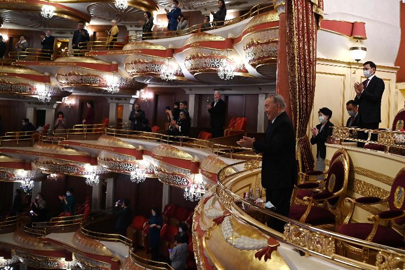 Назарбаев «Астана Опера» театрында Мария Мудряктің концертін тамашалады