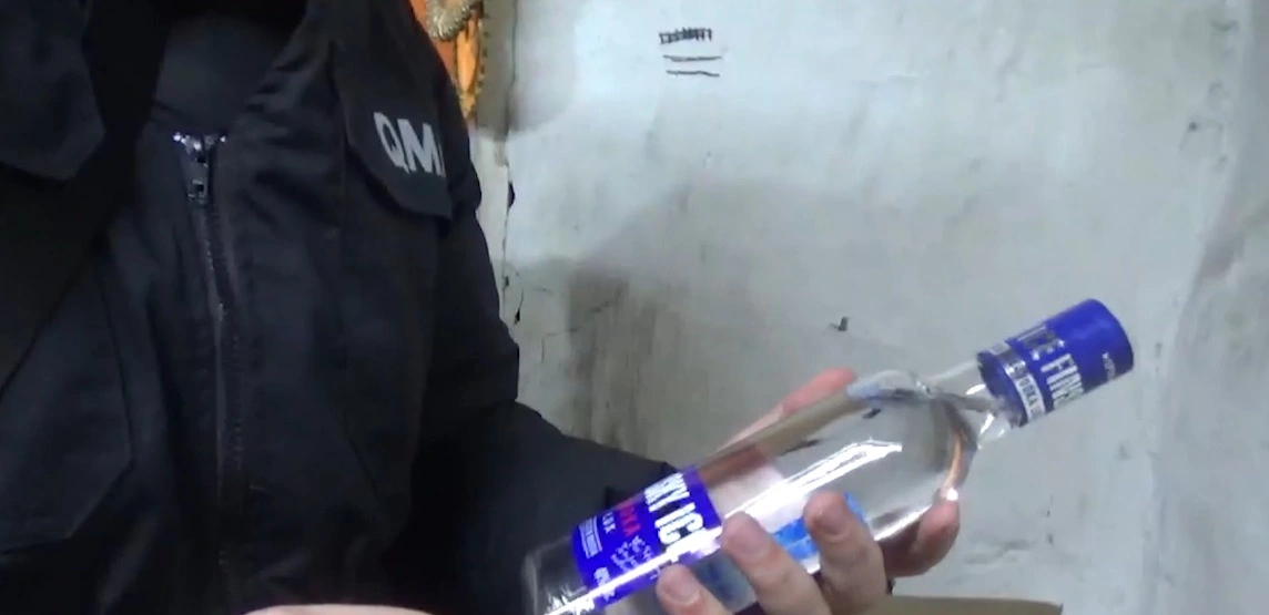Semeide jasyryn tseh áshkerelendi: 12 myń bótelke jalǵan alkogol tárkilendi