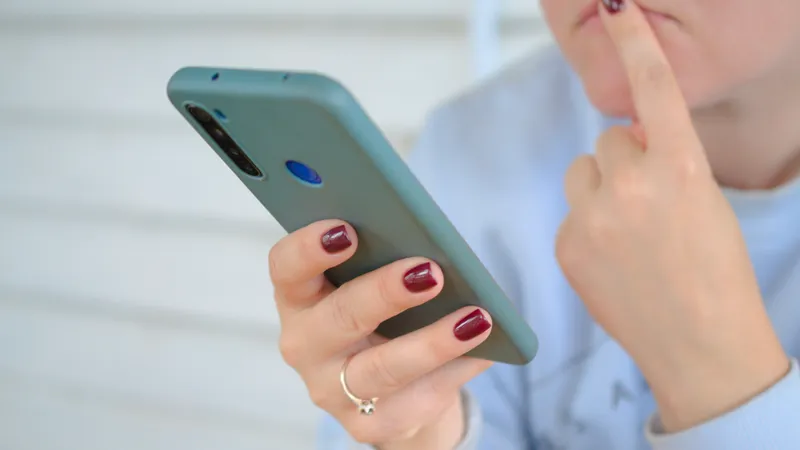 TikTok арқылы аяқ киім сатып, алдаған: Астанада күдікті ұсталды