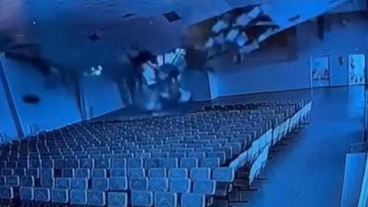 Маңғыстау облысында мектеп шатырының бір бөлігі құлады: зардап шеккендер жоқ