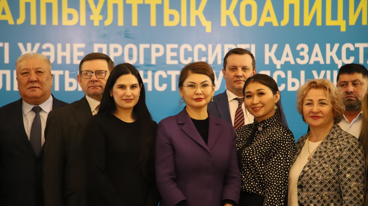 Jer máselesi, túsinikti erejeler jáne zamanaýi agrotehnologiialar: Shyǵys Qazaqstanda jańa Konstitýtsiianyń kásipkerlikke yqpaly talqylandy