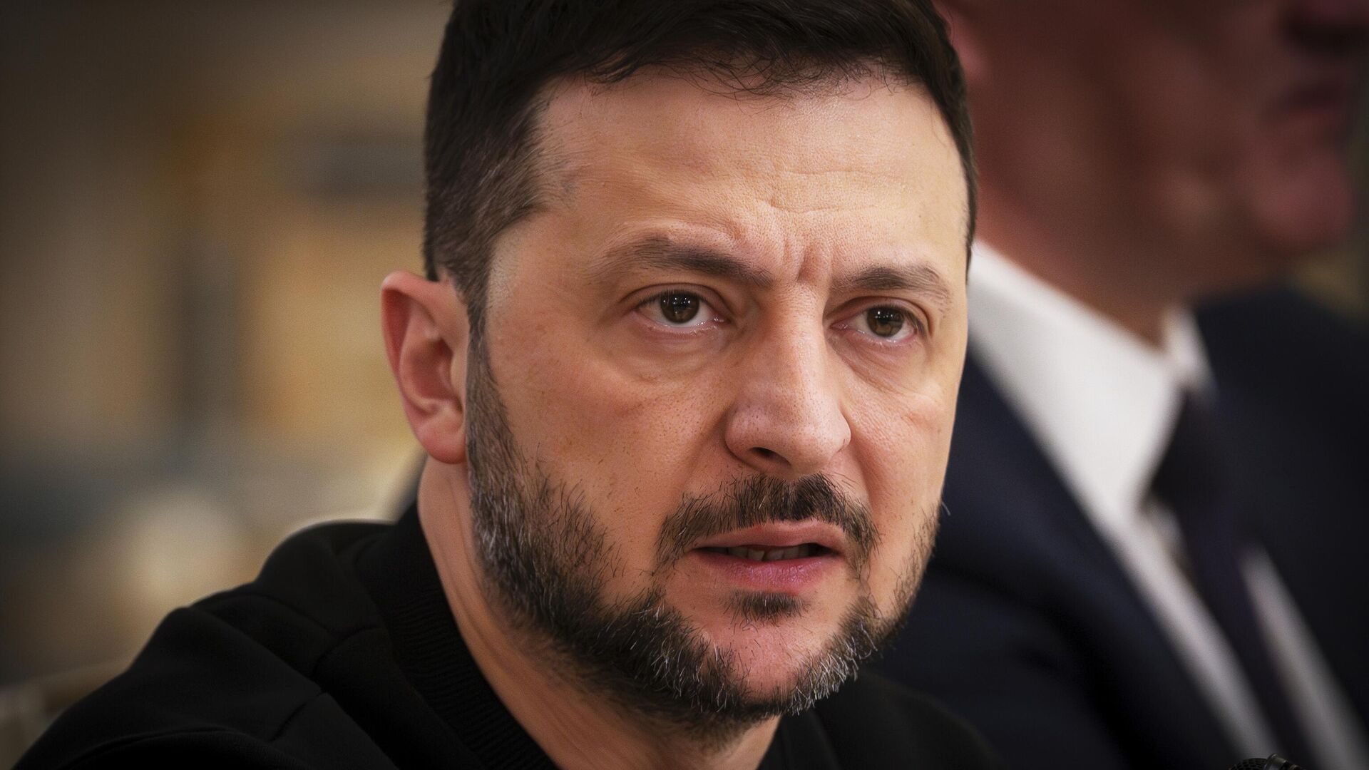 Зеленский: "АҚШ пен Ресейдің Украинадағы соғыс туралы келіссөздеріне Украинаны қоспауы  өте қауіпті"
