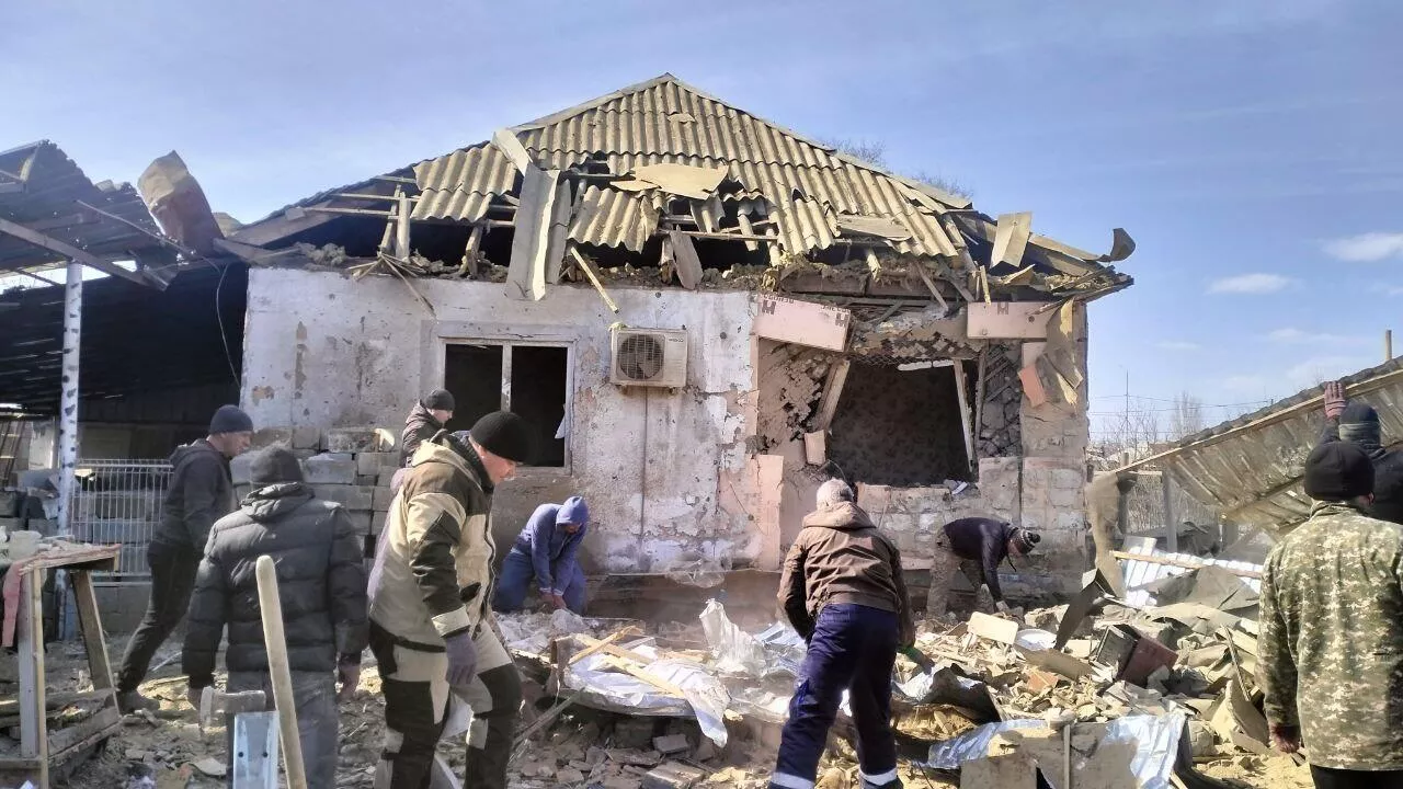 Талдықорғанда газбен жабдықталған көлік жарылып, әкесі мен қызы зардап шекті
