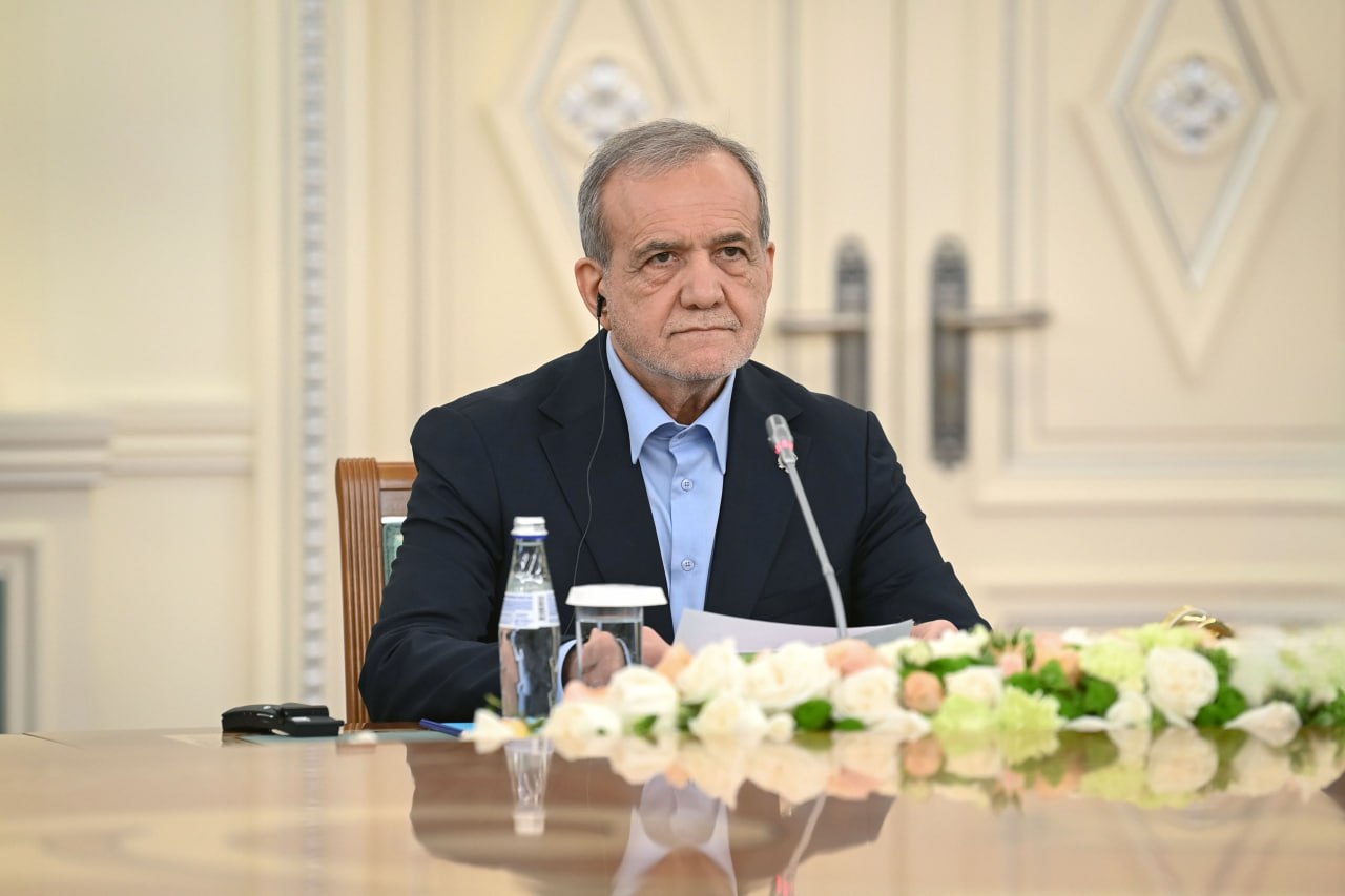 Иран Президенті: «Өзара сауда-саттықты 3 миллиард долларға дейін жеткізуге күш саламыз»