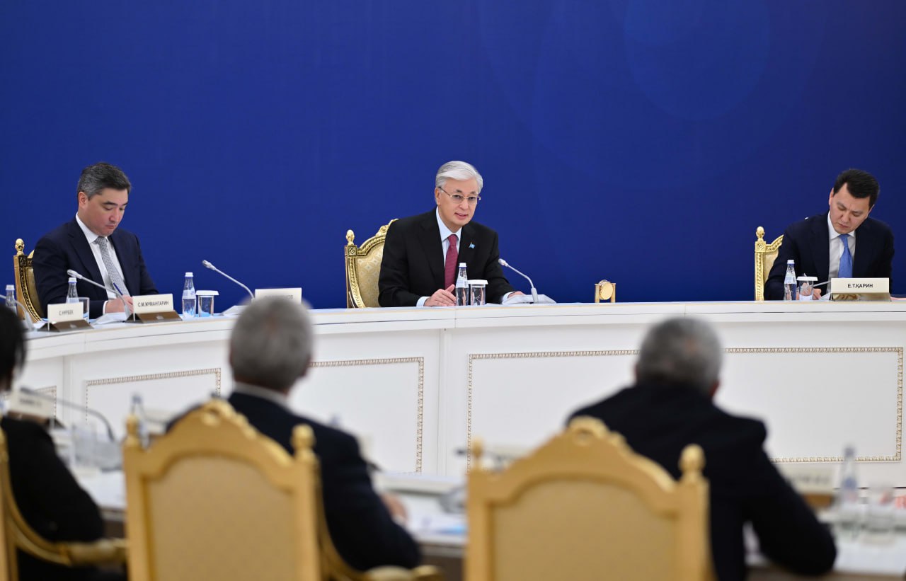 Президент АЭС құрылысына қатысты келіссөздерде еліміздің мүддесін ескеру қажет екенін айтты