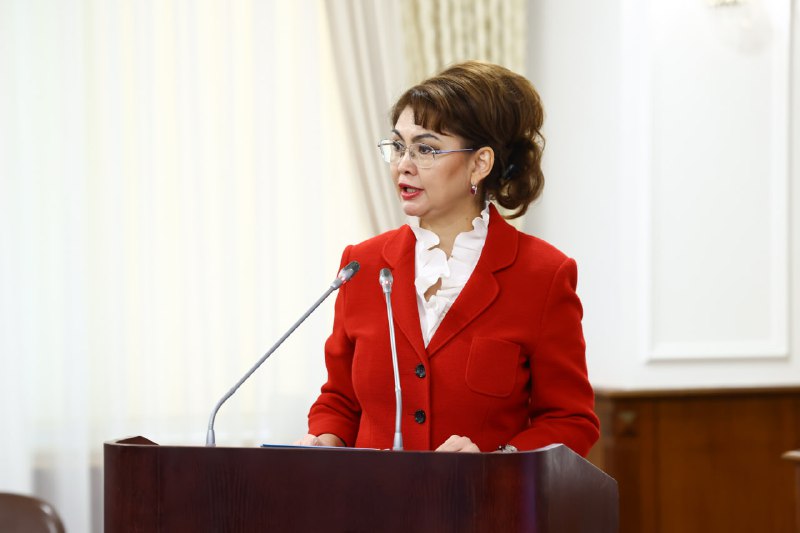 Аида Балаева: Балалардың әлеуметтік желіге қолжетімділігін шектеу мәселесі қарастырылып жатыр