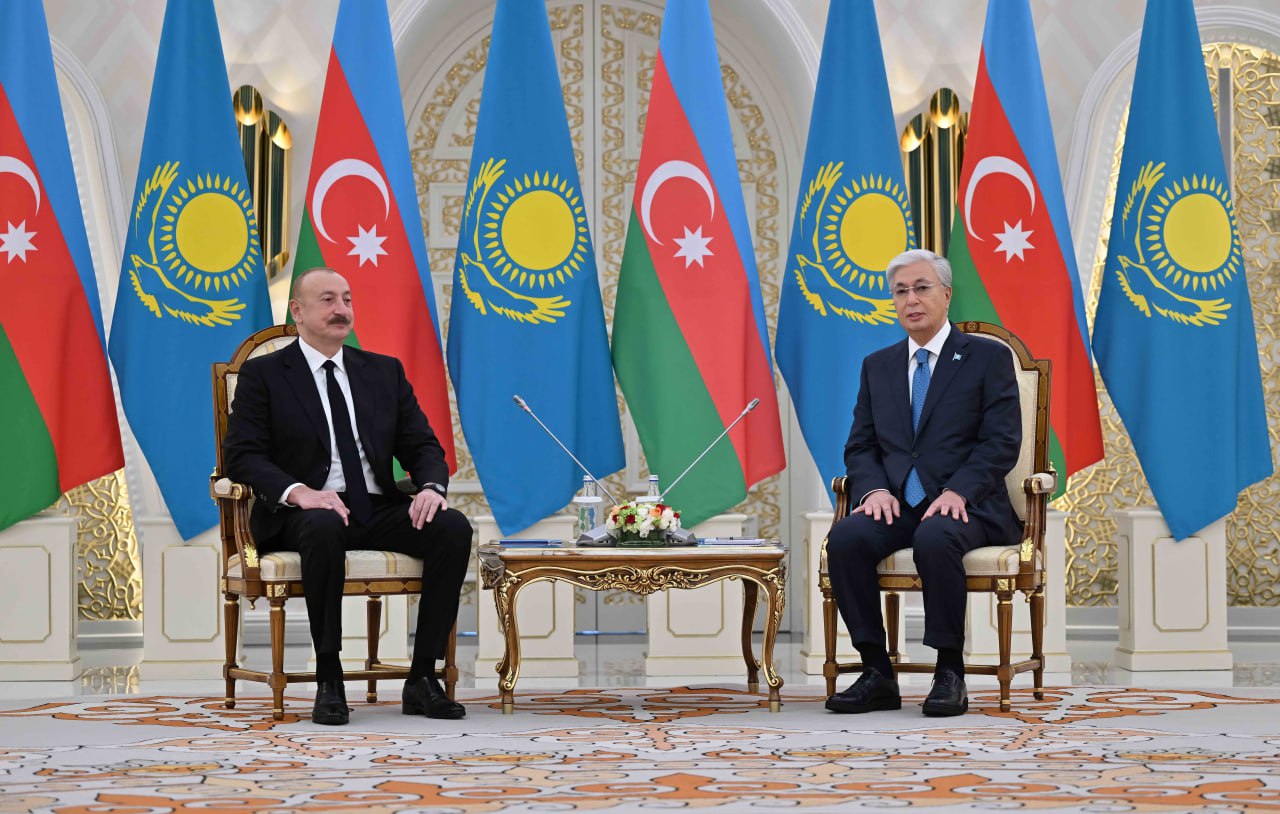 Мемлекет басшысы Әзербайжан Президентімен келіссөз жүргізді