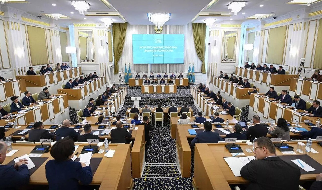Қазақстанда президент мерзімінен бұрын қызметінен кеткен жағдайда елді вице-президент басқаруы мүмкін