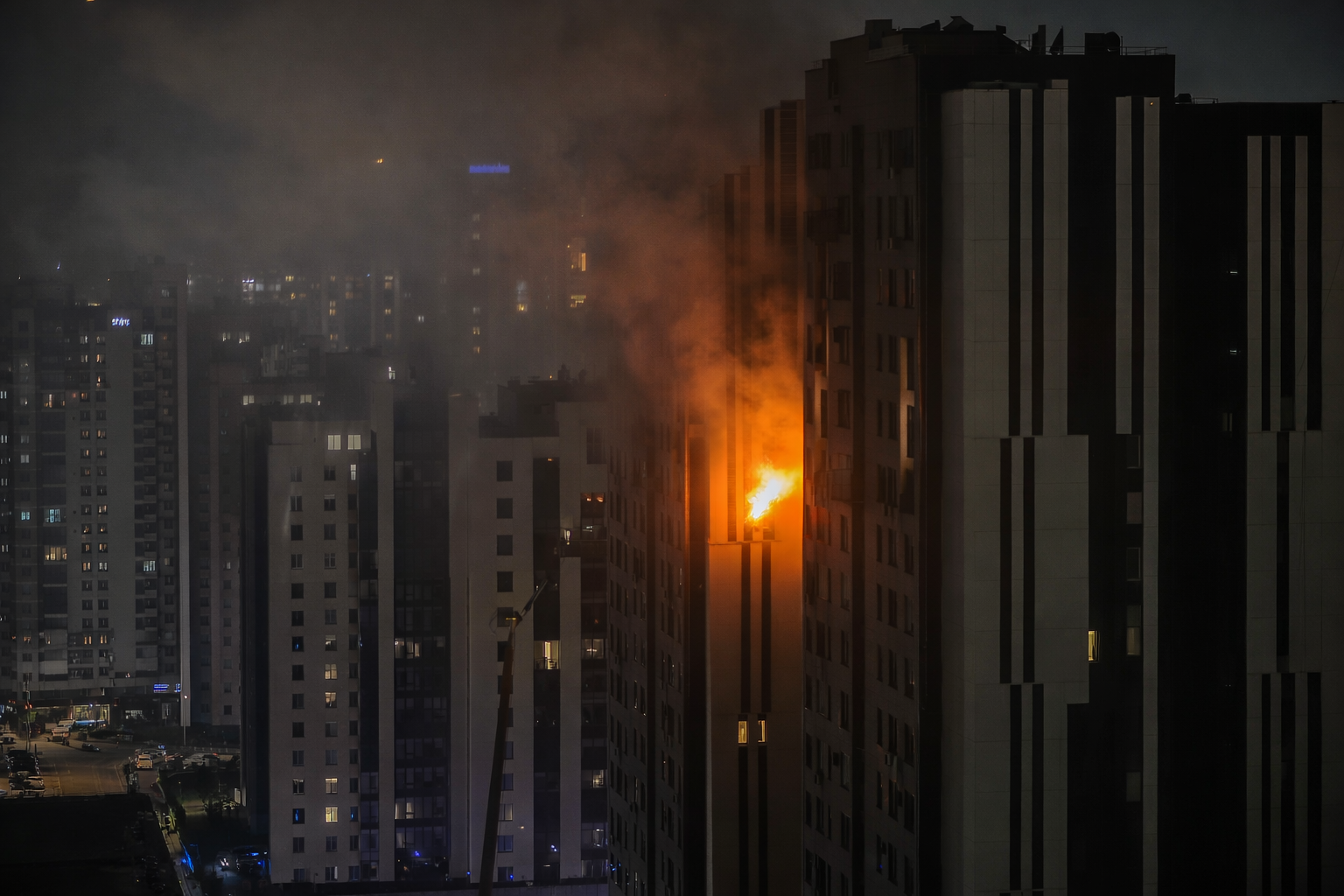 استانادا ٶرتتەن ٷش بالا قازا تاپتى: قىلمىستىق ٸس قوزعالدى