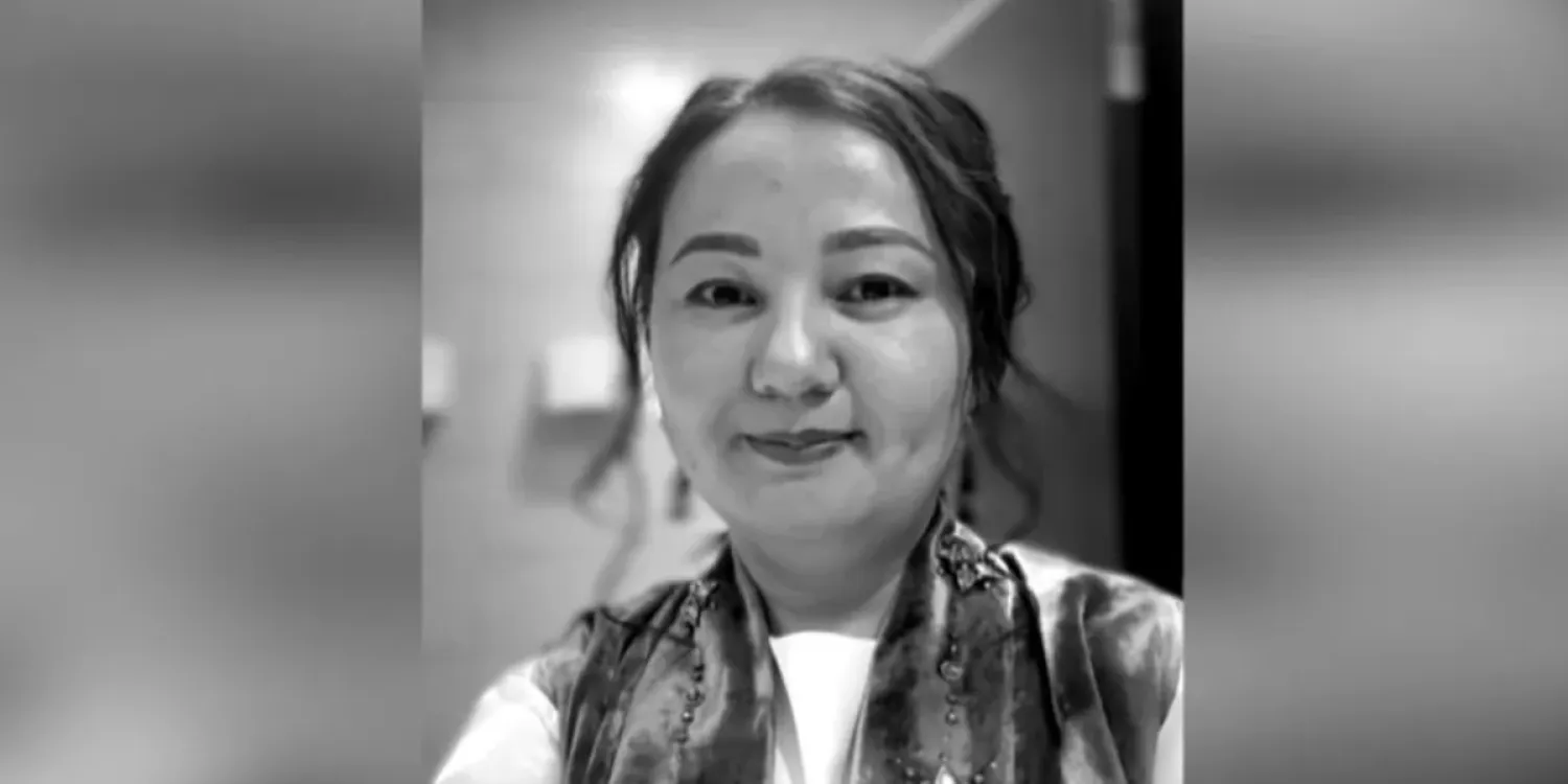 اقتٶبەدە اناسى مەن سەبيٸ كٶز جۇمدى: تۋىستارى جەدەل جەردەم قىزمەتكەرلەرٸن كٸنەلايدى