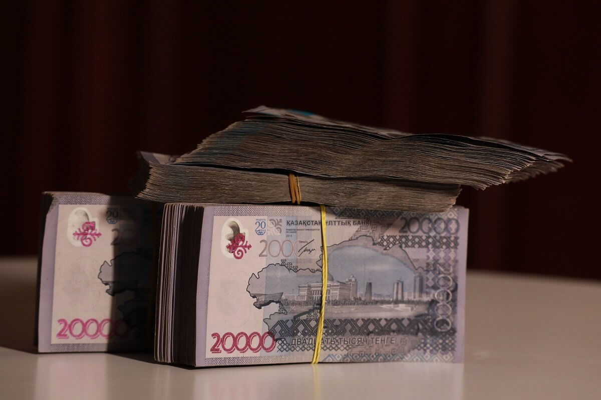 Ферроқорытпа зауытында қаза тапқан қызметкердің отбасына он жылдық жалақысы төленеді