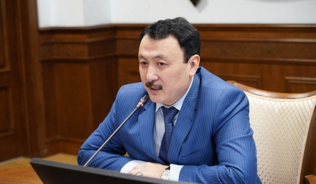 «ۇلت ۇستازى» دەگەن اتاقتى بار بولعانى 10 مىڭ تەڭگەگە ساتىپ الا سالاسىز — دەپۋتات