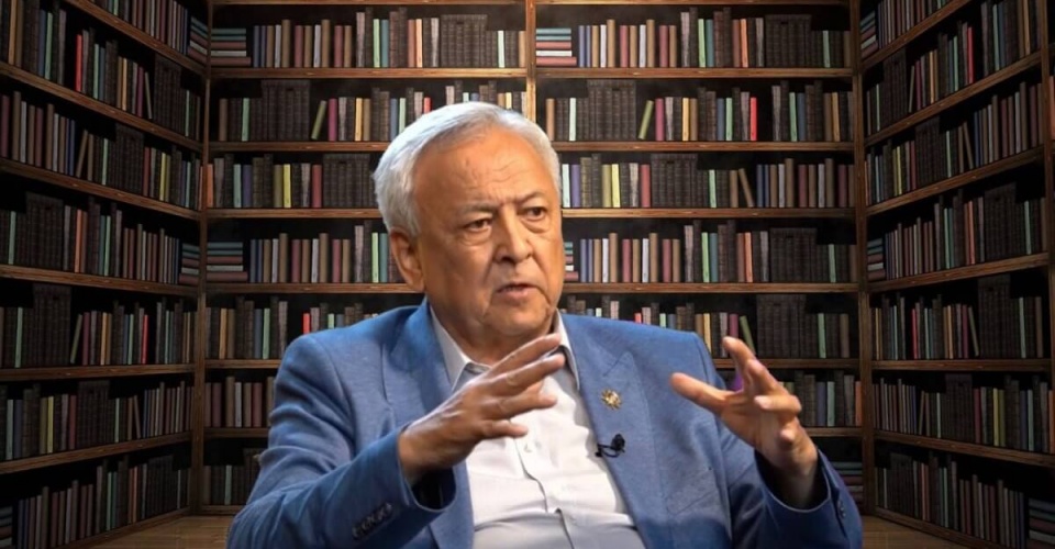 ۇلت بٸرلٸگٸ تۇلعالاردىڭ بٸر-بٸرٸن مويىنداۋى ارقىلى ۇيىسا تٷسەدٸ - مەرەكە قۇلكەنوۆ