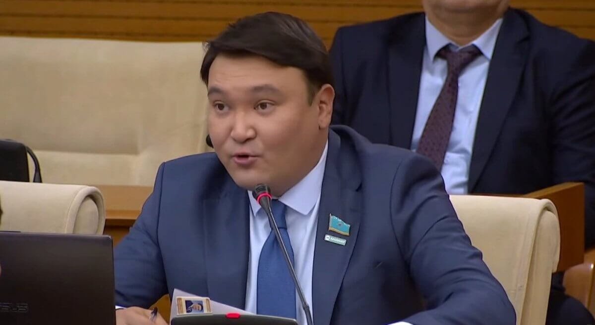 Мақсат Толықбай: Атағы жоқ, медаль алмаған кім қалды?