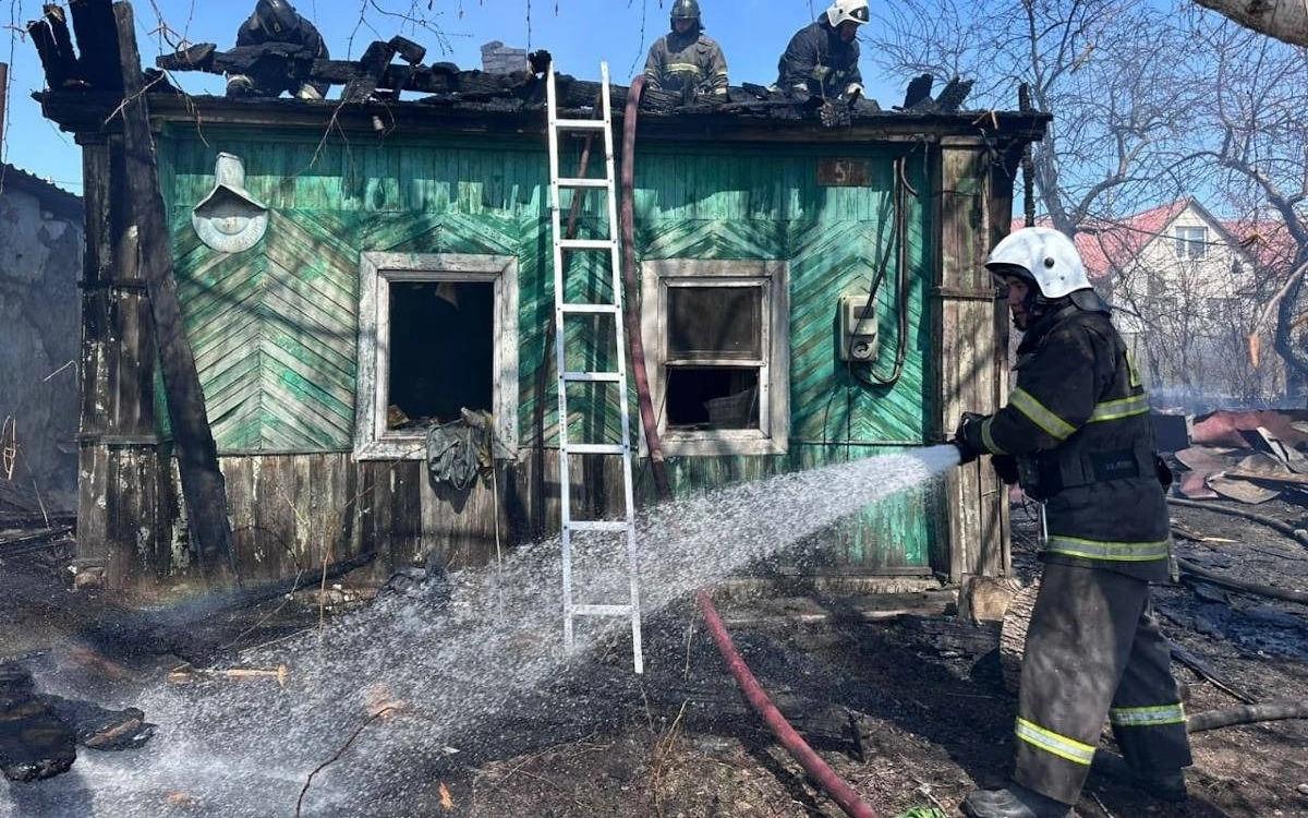 Өскемендегі үй өртінен ер адамның мәйіті табылды