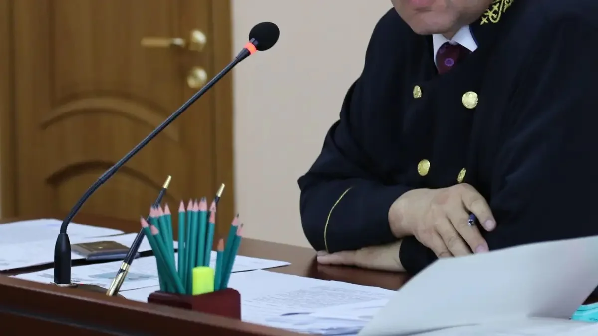 Sherzat otbasynyń úiindegi órtke qatysty tergeý qaita jandandy