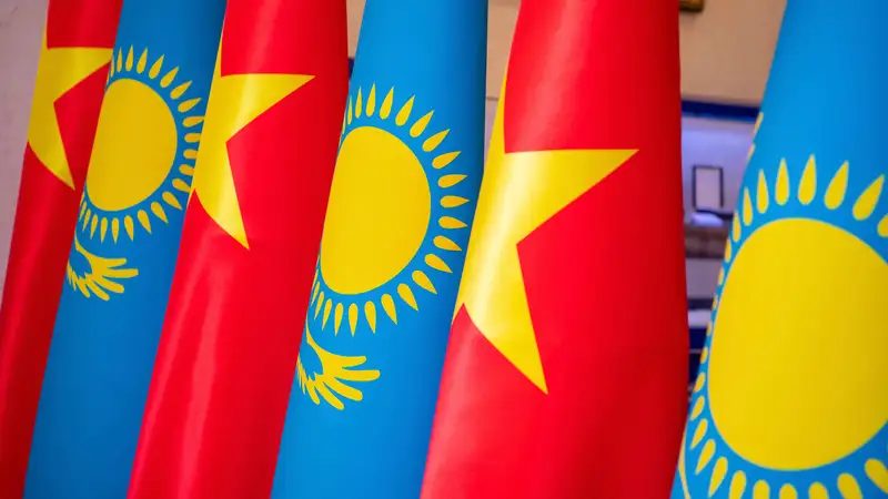 Мемлекет басшысы Вьетнам Коммунистік Партиясы Орталық комитетінің Бас хатшысы То Ламға көңіл айтты