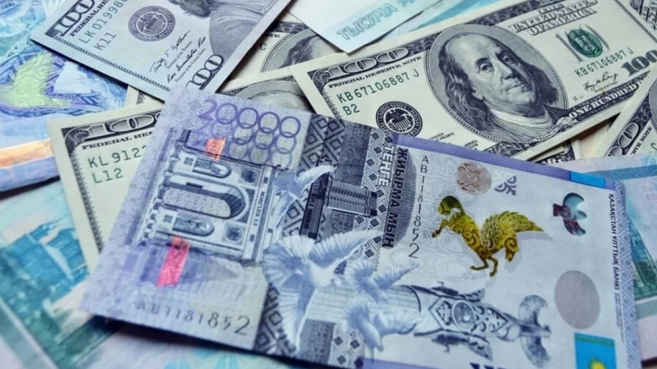 2026 jylǵy teńge–dollar baǵamy: Sarapshylar boljamy men kútpegen trendter