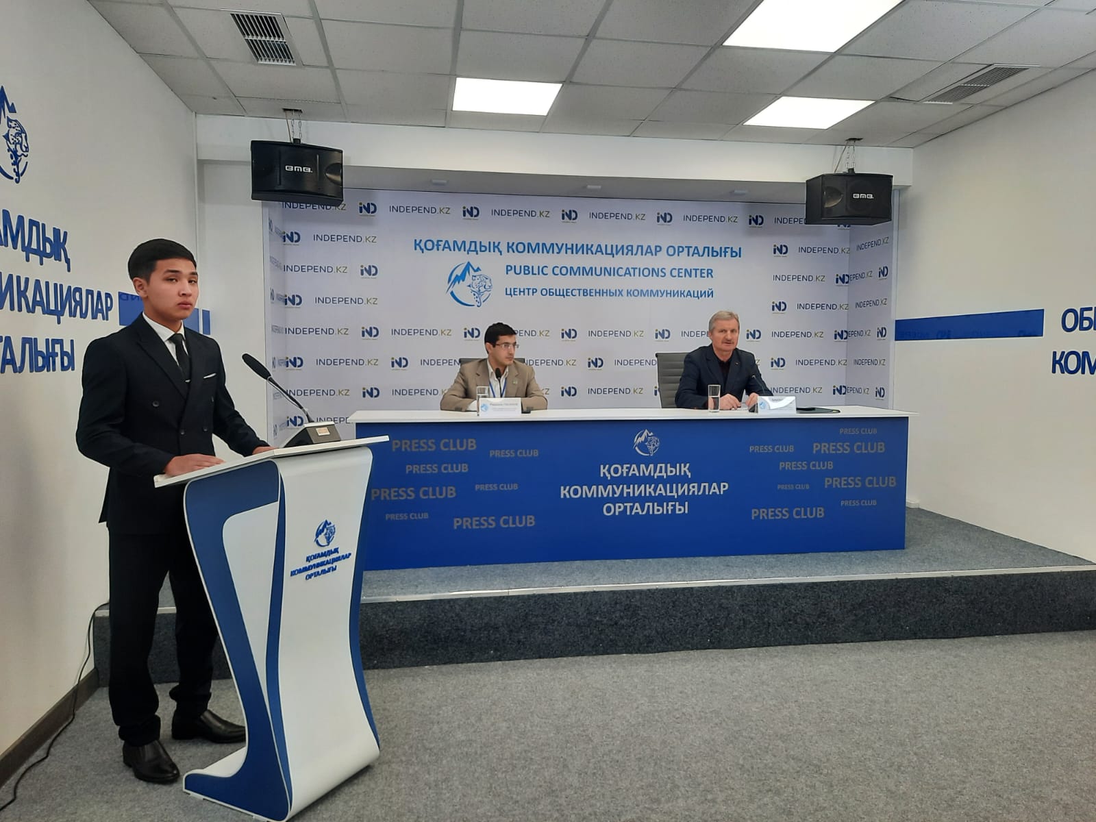 Алматыда референдумдағы тәуелсіз бақылаушылардың жұмысы туралы айтылды