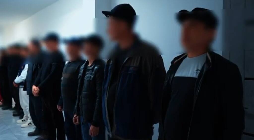 Заңсыз жүрген 15 шетелдік елден қуылды: Атырауда рейд күшейді