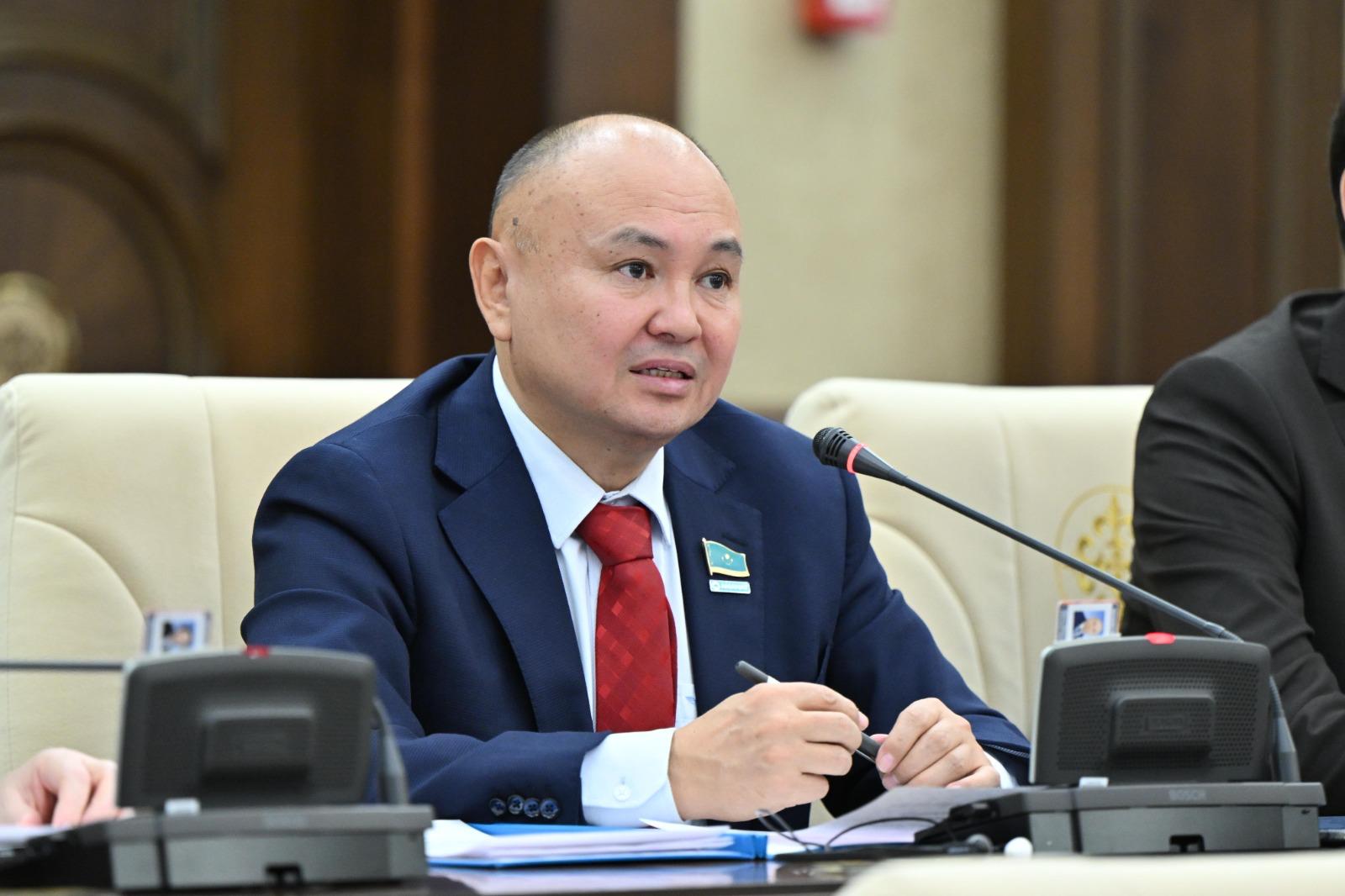 Депутат халқымыздың әл-ауқаты туралы мәселе көтерді