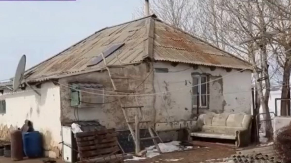 «Көмір дымқыл болған»: Сарыбастаудағы қыстауда бір әулет қаза болды