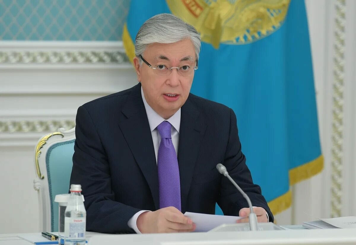 Президент белгілі жазушы Төлен Әбдікке жеделхат жолдады