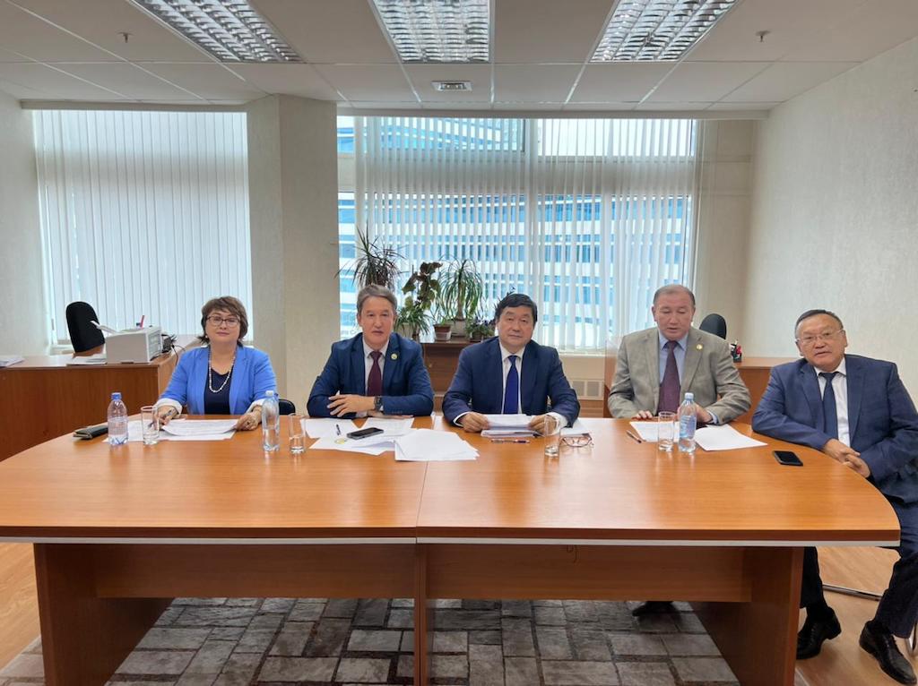 "Адал сайлау үшін" штабы мүшелерінің брифингі өтті
