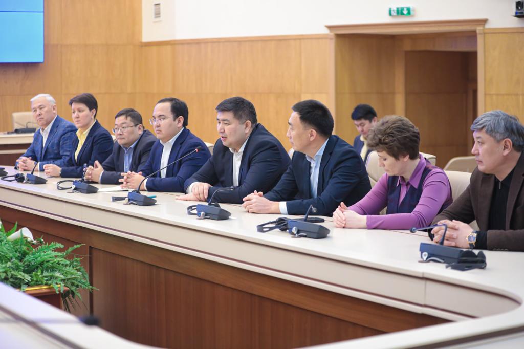 «AMANAT» партиясынан Мәжіліс депутаттығына ұсынылған кандидаттардың құжаттары ОСК-ға тапсырылды